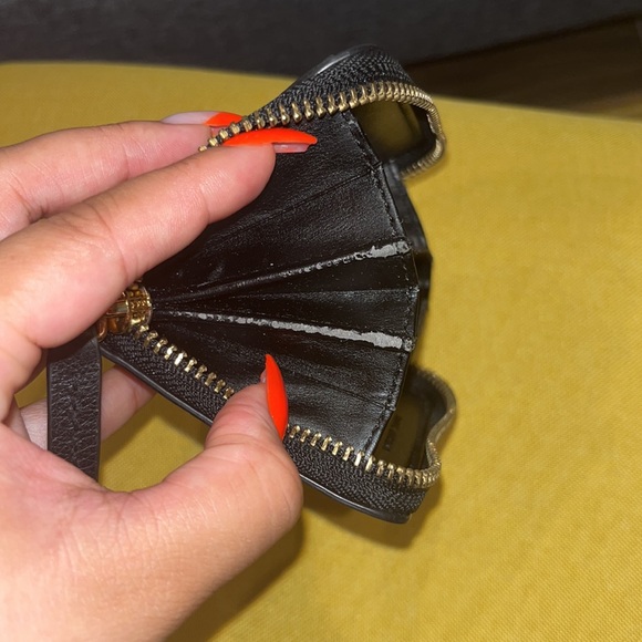 Marc Jacobs Compact Wallet - Picture 3 of 5